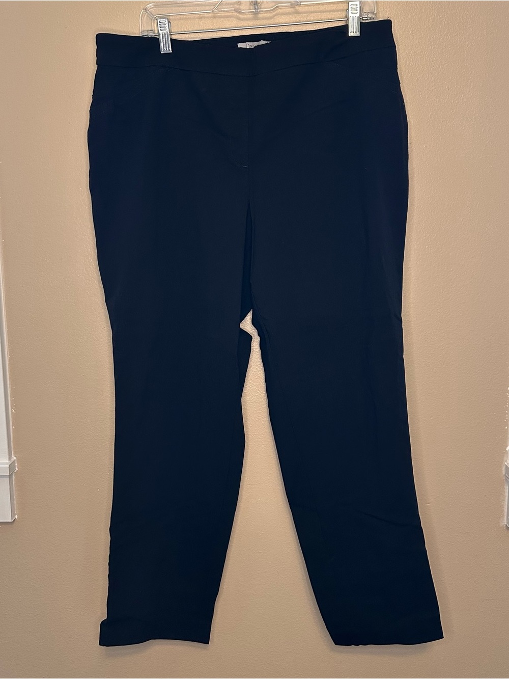Dalia Black Straight-Leg Women's Trousers